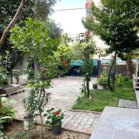 Sabiha Goekcen Airport & Metro * イスタンブール
